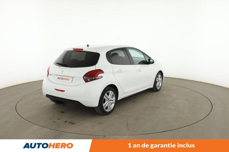 Peugeot 208 1.6 Blue-HDi Style 5p 75 ch