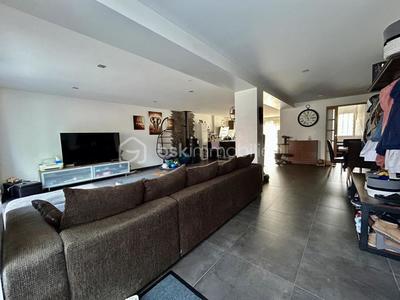 Maison - 166 m² - 6 pièces