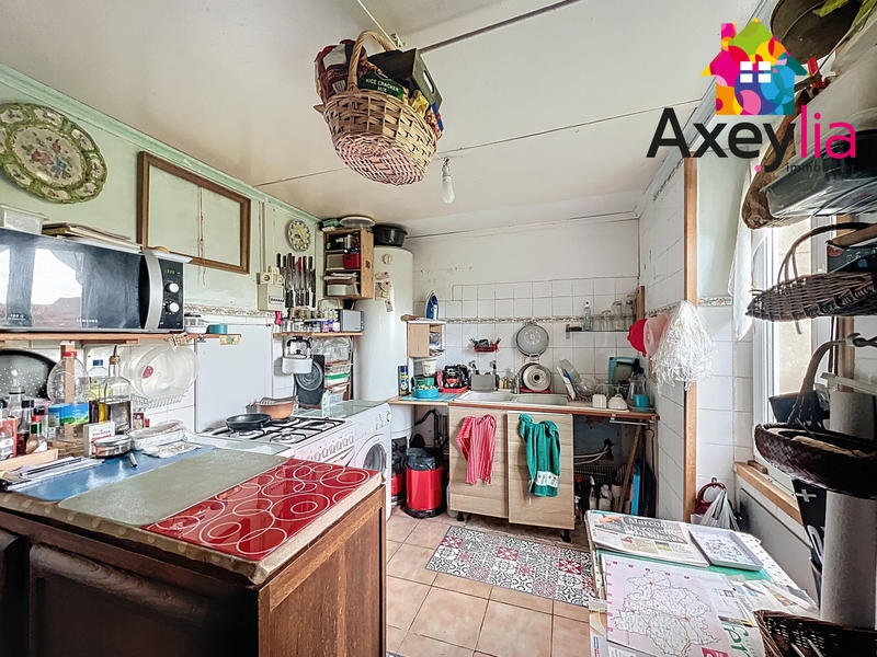 Maison - 203 m² - 9 pièces