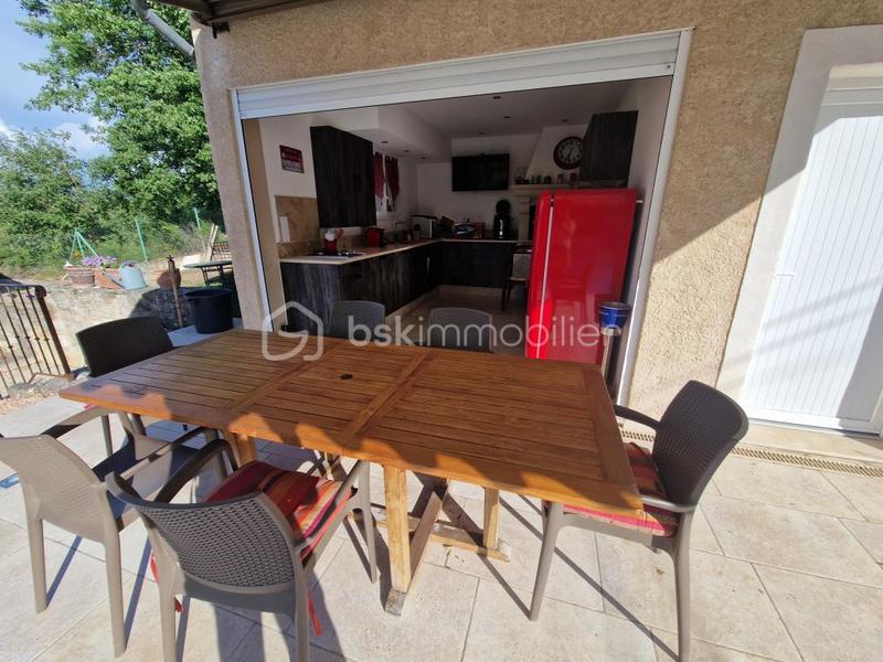 Villa - 180 m² - 5 pièces