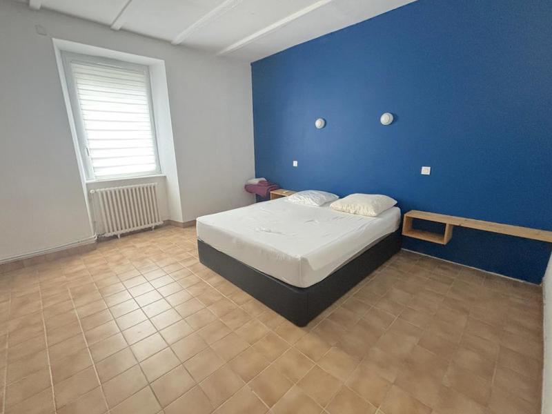 Maison - 200 m² - 7 pièces