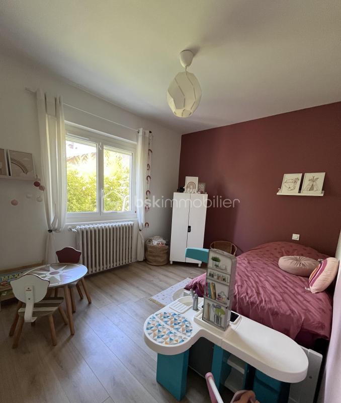 Maison traditionnelle - 191 m² - 6 pièces