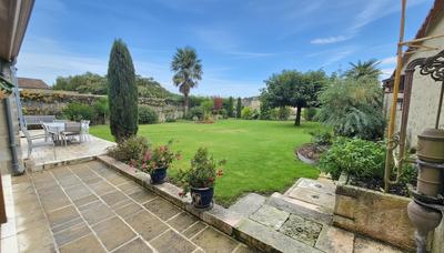 Maison de maîtres - 396 m² - 10 pièces