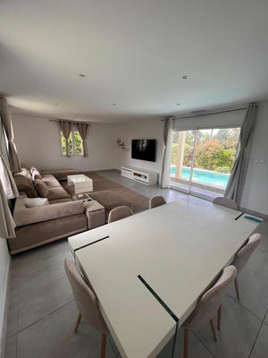 Maison - 135 m² - 6 pièces