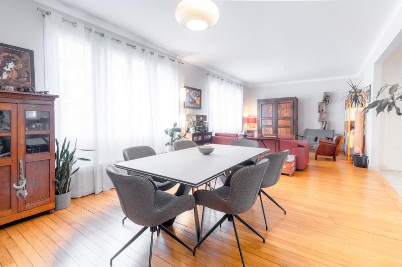 Maison - 188 m² - 8 pièces