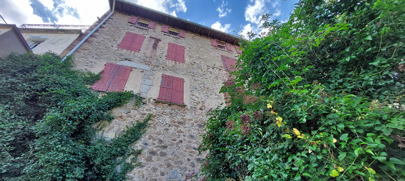 Maison de village - 460 m² - 20 pièces