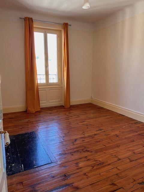 Appartement - 104 m² - 4 pièces