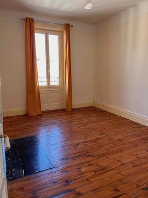 Appartement - 104 m² - 4 pièces