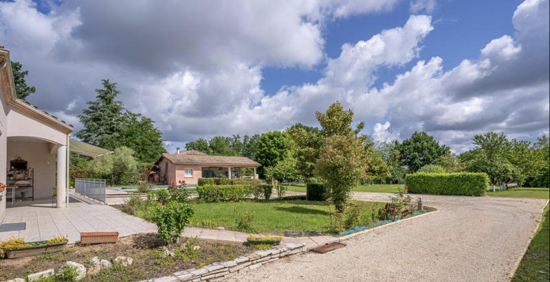 Maison - 209 m² - 4 pièces