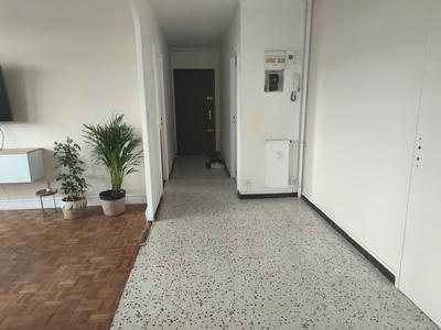 Appartement - 98 m² - 5 pièces