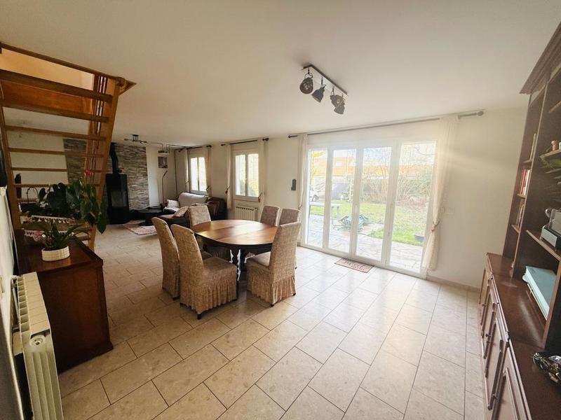 Maison - 120 m² - 5 pièces