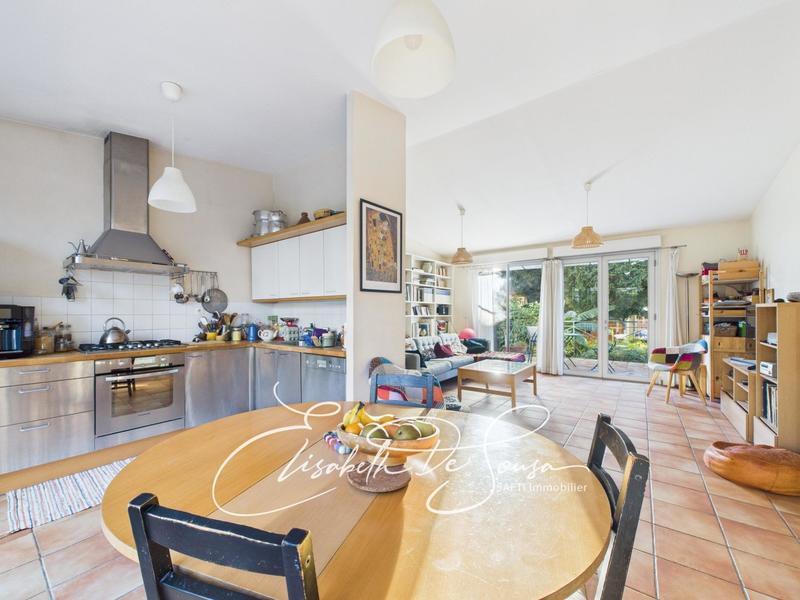 Maison de maîtres - 200 m² - 9 pièces