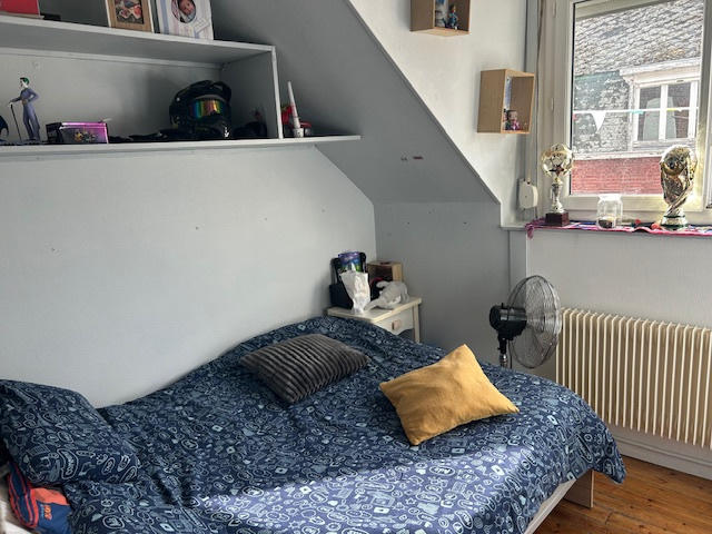 Maison - 80 m² - 7 pièces