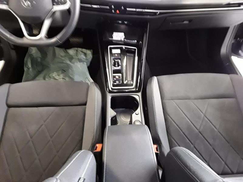 Volkswagen Golf 8 2.0 Tdi 150 Cv Style Dsg7