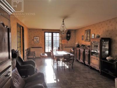 Maison - 198 m² - 8 pièces