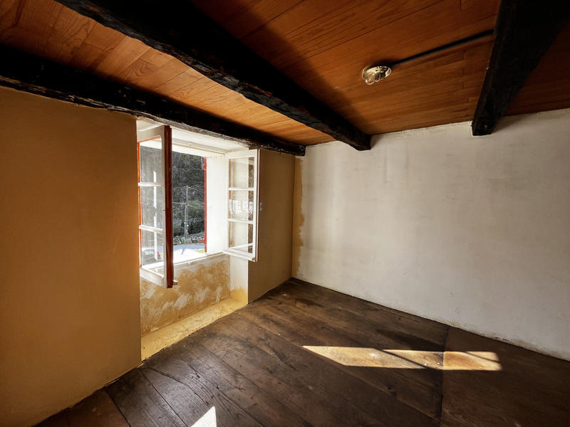 Maison - 98 m² - 5 pièces