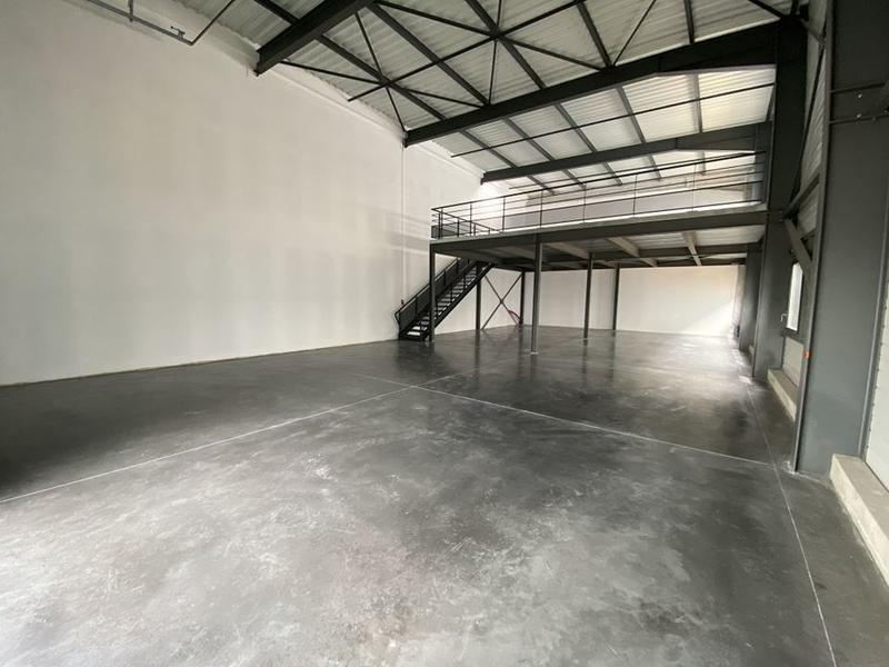Local commercial - 288 m² - 1 pièce