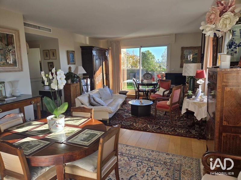 Appartement - 85 m² - 3 pièces