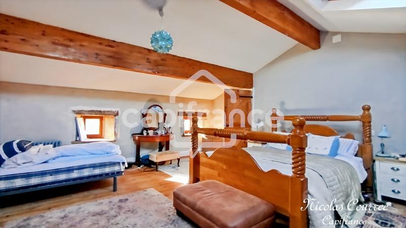 Maison - 165 m² - 5 pièces