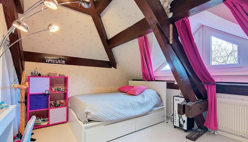 Maison traditionnelle - 209 m² - 8 pièces