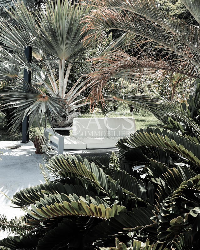 Maison - 272 m² - 7 pièces