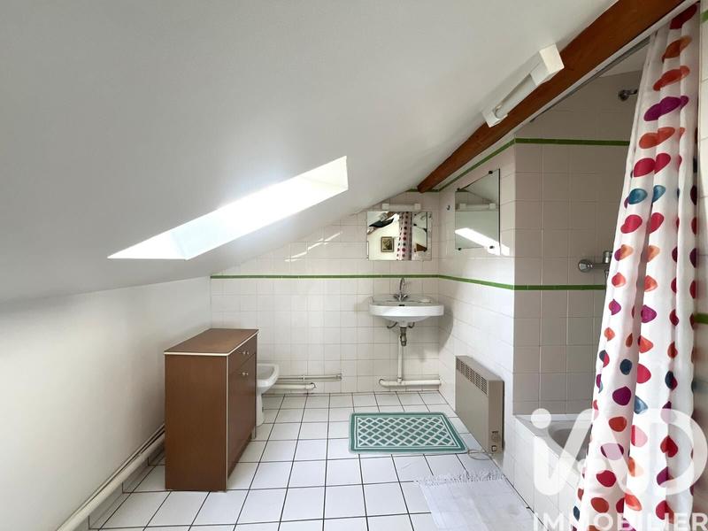 Maison - 197 m² - 7 pièces