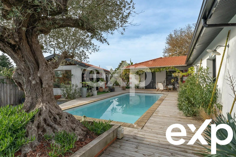 Maison - 160 m² - 6 pièces