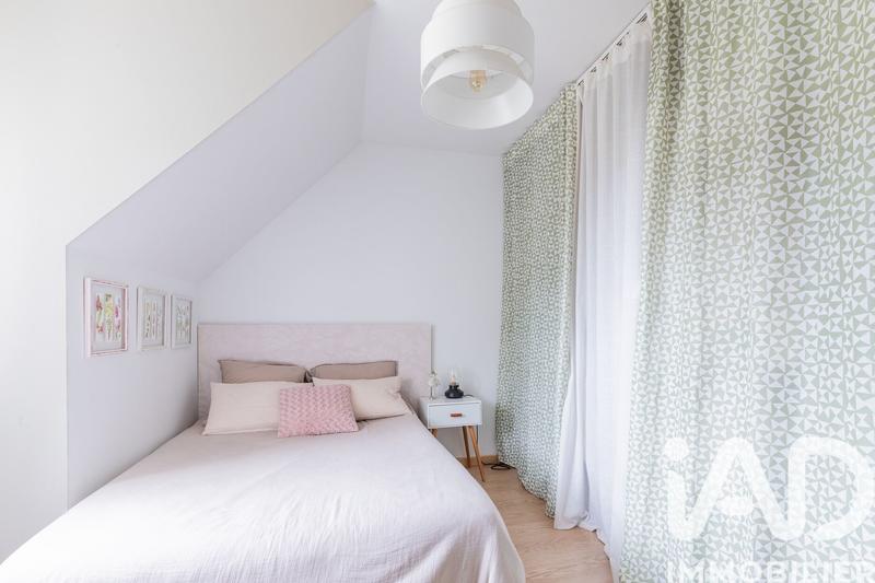 Maison - 92 m² - 6 pièces