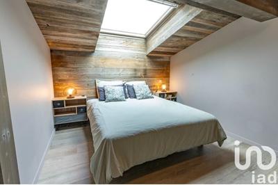 Châlet - 219 m² - 7 pièces