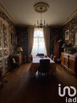 Maison de ville - 225 m² - 11 pièces