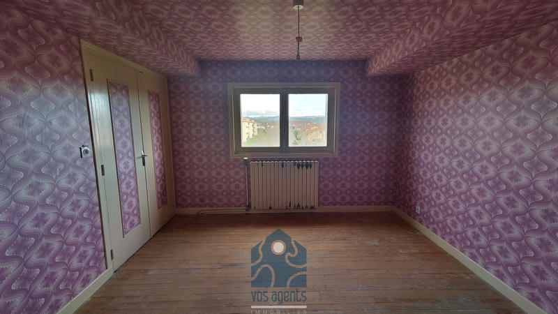 Maison - 200 m² - 8 pièces