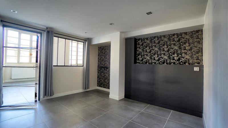 Loft - 103 m² - 5 pièces