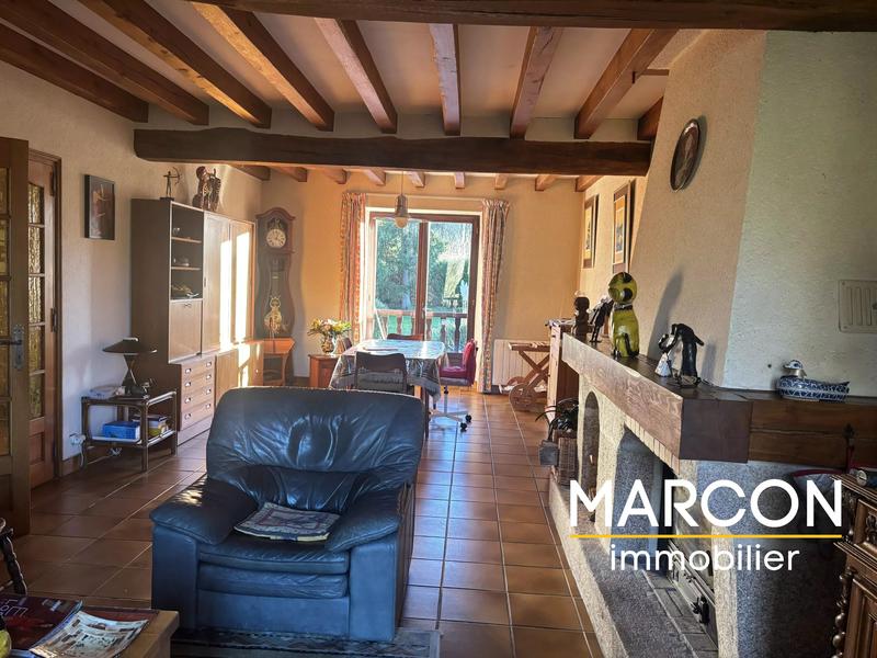 Maison - 196 m² - 7 pièces