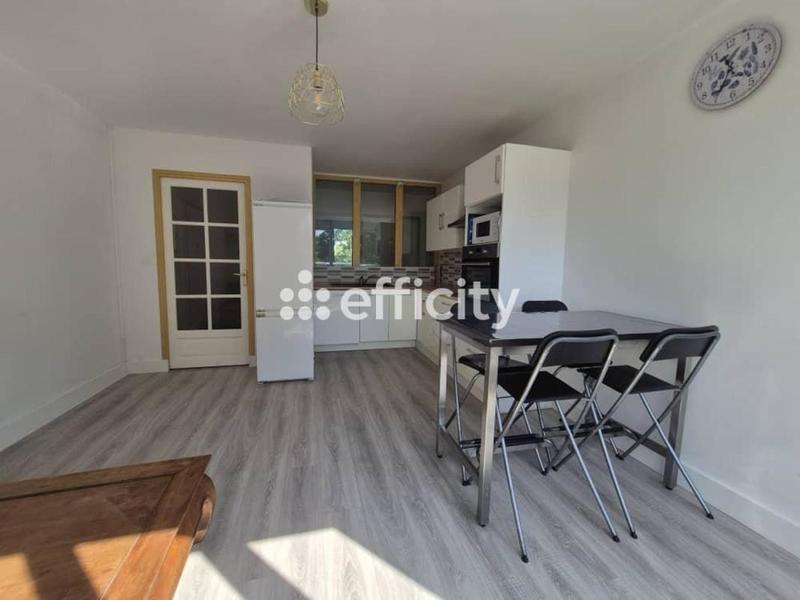 Appartement - 65 m² - 4 pièces