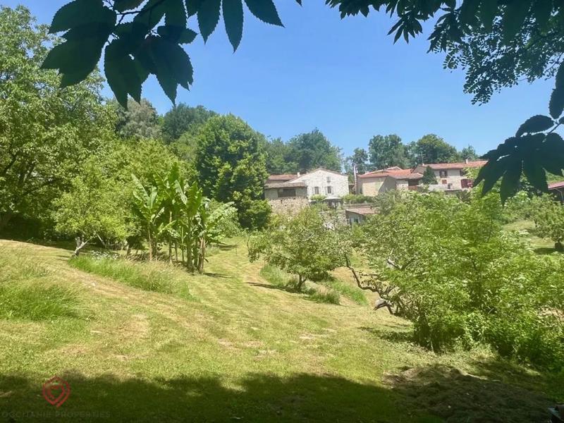 Propriété - 187 m² - 7 pièces