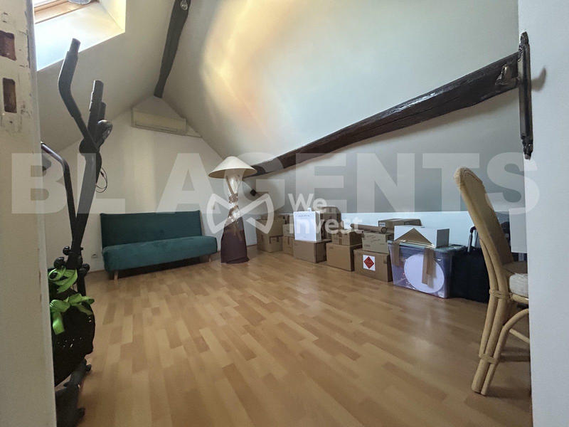 Maison - 85 m² - 5 pièces