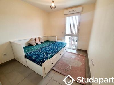 Chambre - 11 m² - 1 pièce