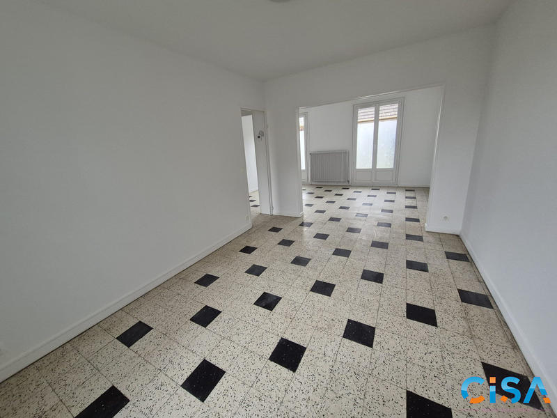 Maison traditionnelle - 91 m² - 4 pièces