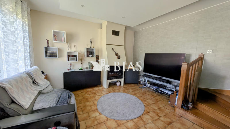 Maison - 102 m² - 5 pièces