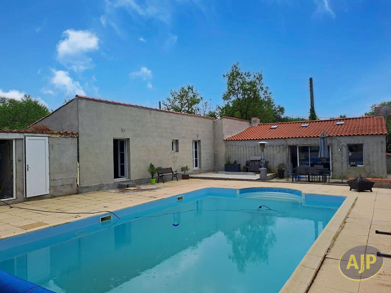 Maison - 124 m² - 7 pièces