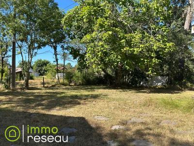 Terrain constructible - 1 318 m²