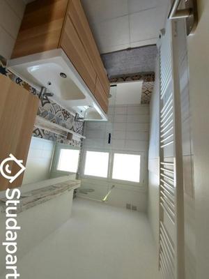 Chambre - 9 m² - 1 pièce