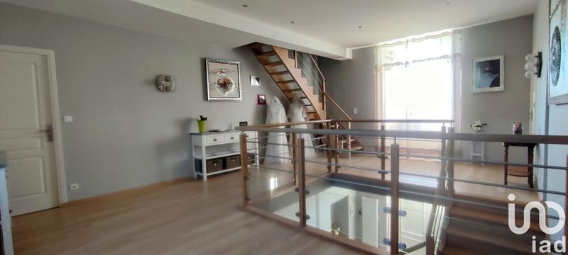 Maison - 288 m² - 8 pièces