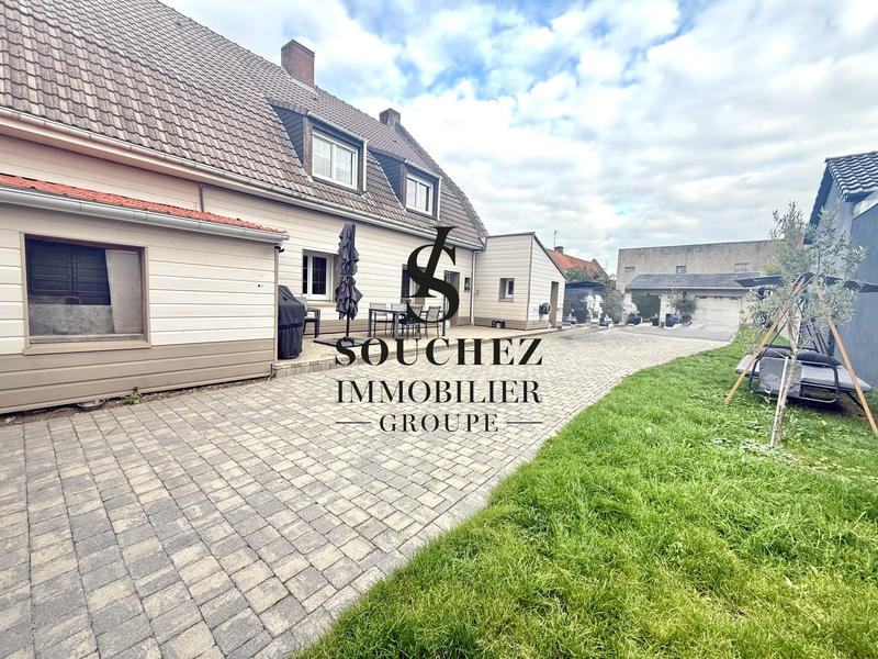 Maison - 106 m² - 5 pièces