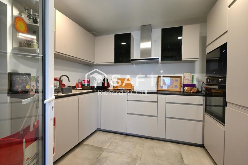 Appartement - 95 m² - 4 pièces