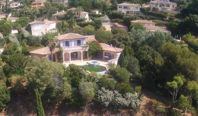 Villa - 165 m² - 8 pièces