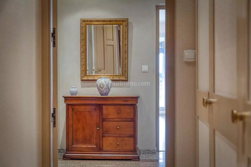 Appartement - 214 m² - 6 pièces