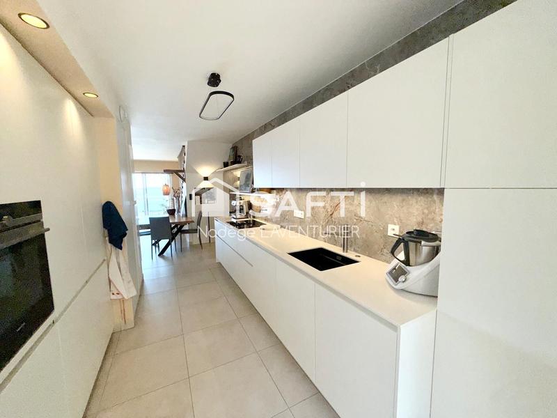 Appartement - 144 m² - 6 pièces