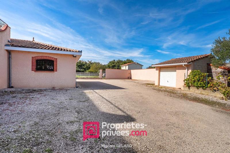 Maison - 296 m² - 8 pièces