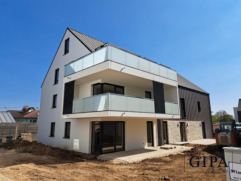 Appartement - 96 m² - 5 pièces